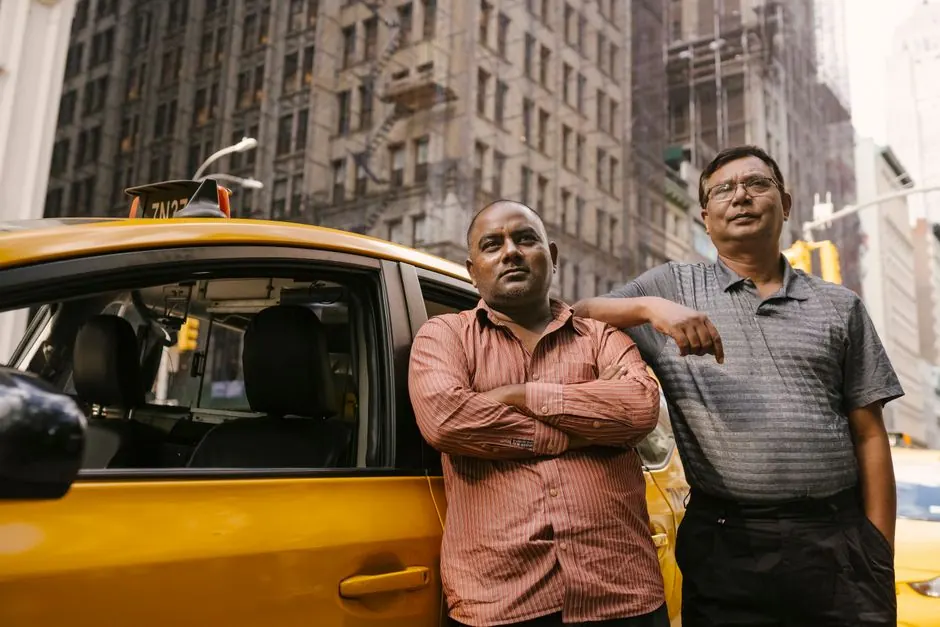 Aura Taxi Service London — your local Taxi Service team